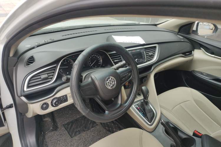 Used Buick GT 2017 15N Automatic Entry-Level Trim Center Console
