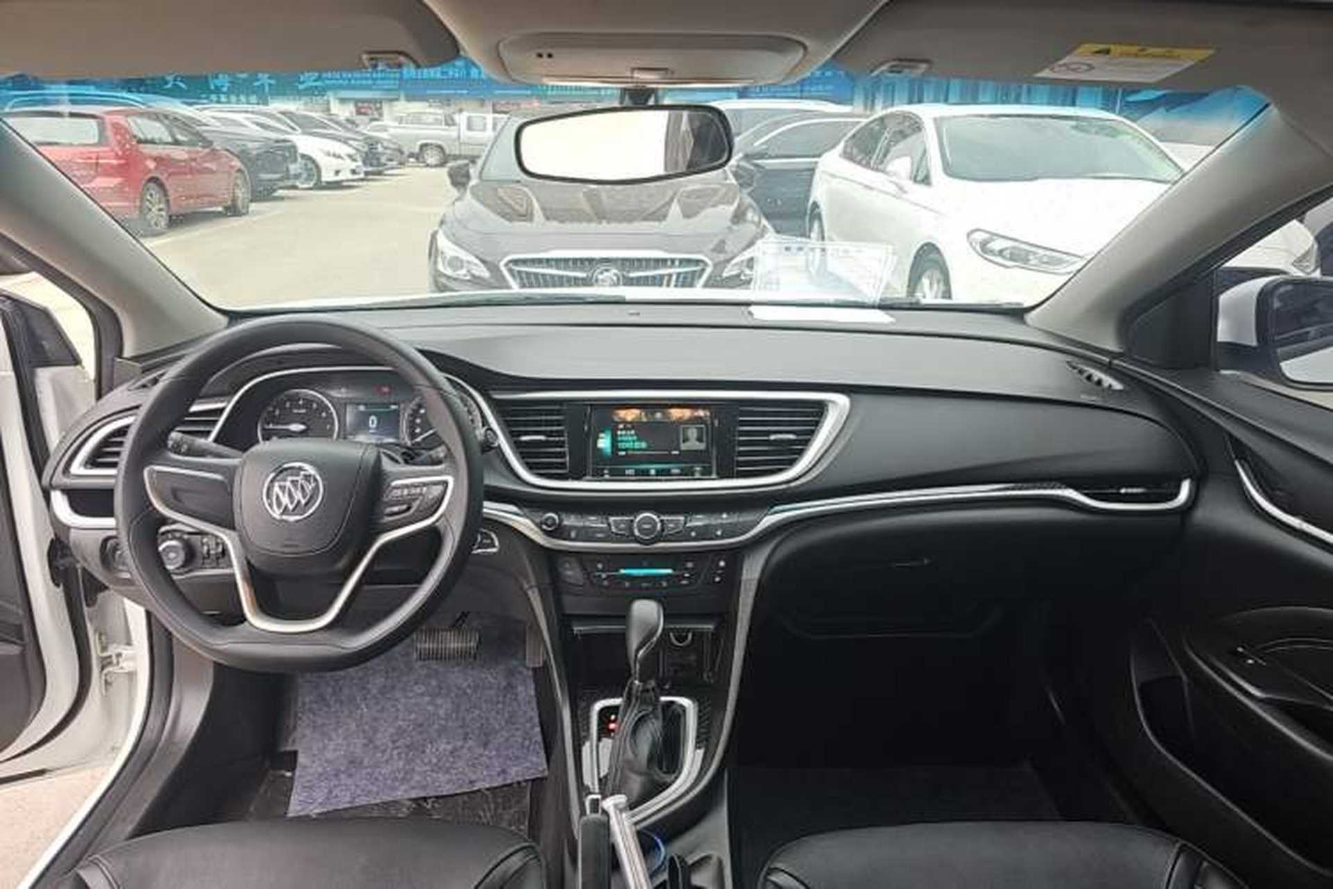 Used Buick GT 2017 15N Automatic Deluxe Edition Center Console