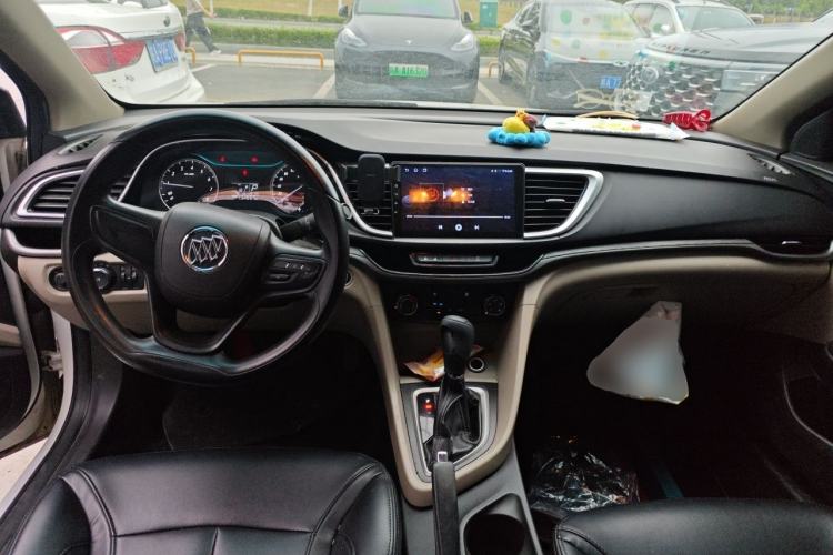 Used Buick GT 2017 15N Automatic Entry-Level Trim Center Console