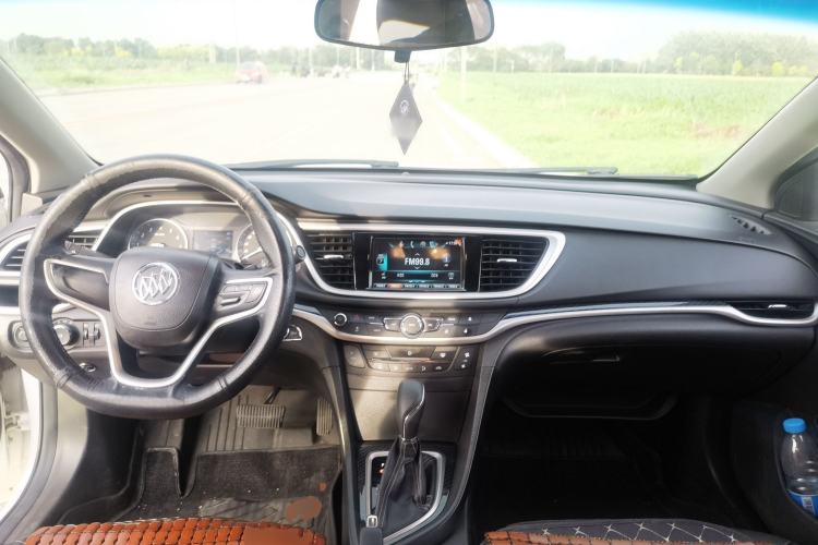 Used Buick GT 2017 15N Automatic Deluxe Edition Center Console