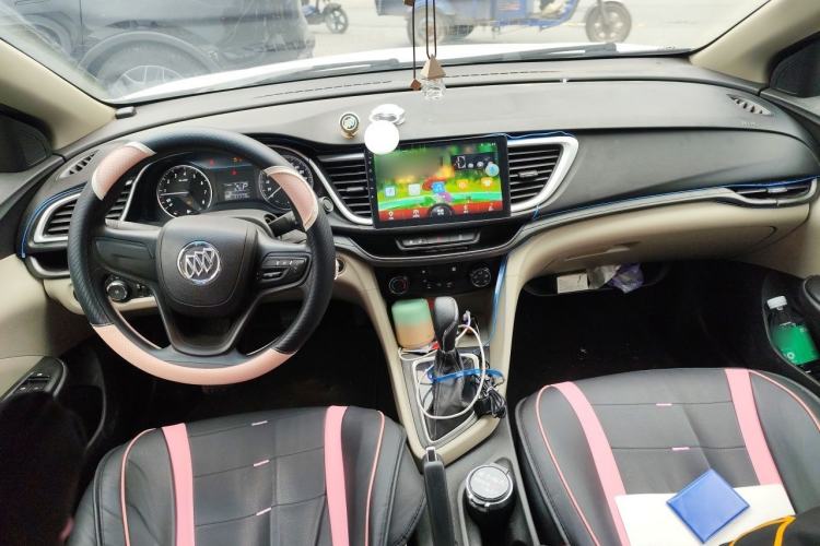 Used Buick GT 2017 15N Automatic Entry-Level Trim Center Console