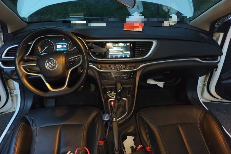 Used Buick GT 2017 15N Automatic Deluxe Edition Center Console
