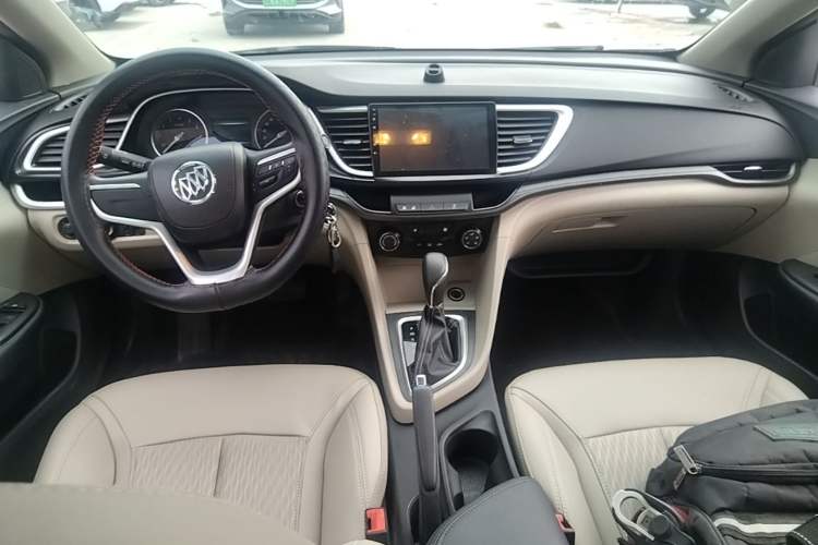 Used Buick GT 2017 15N Automatic Elite Version Center Console