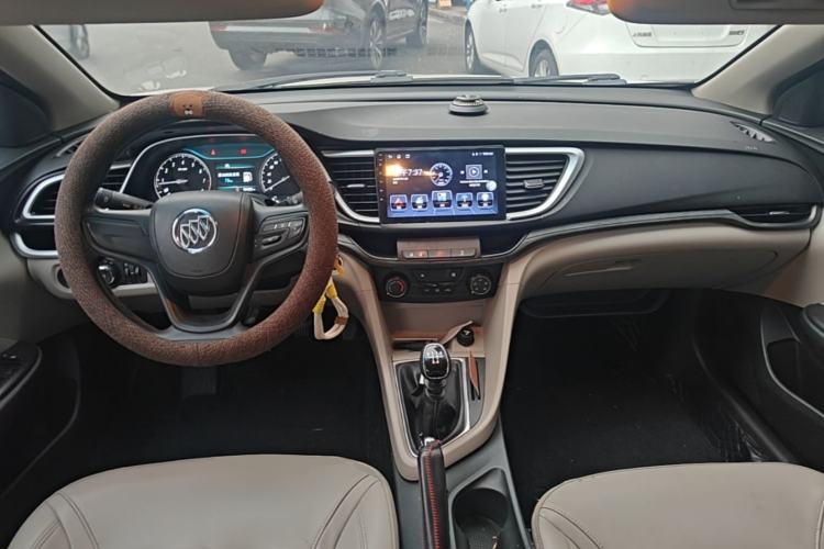 Used Buick GT 2017 15N Manual Elite Version Center Console