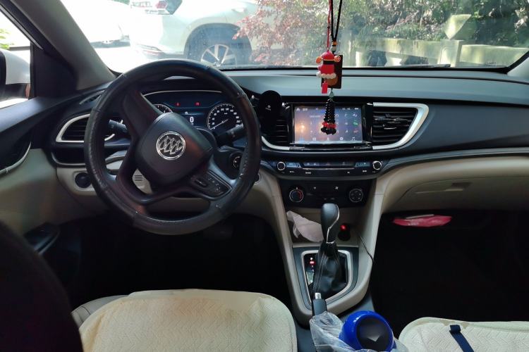 Used Buick GT 2017 15N Automatic Elite Version Center Console
