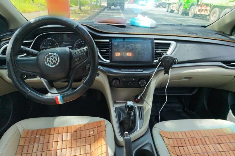 Used Buick GT 2017 15N Manual Elite Version Center Console