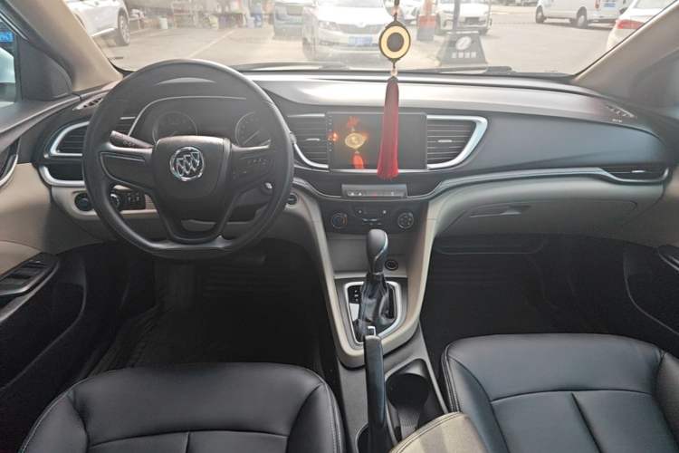 Used Buick GT 2017 15N Automatic Entry-Level Trim Center Console
