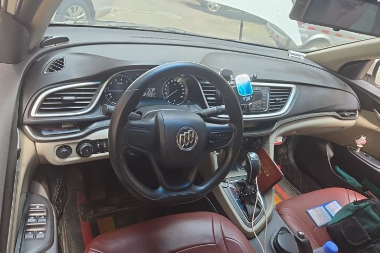 Used Buick GT 2017 15N Automatic Entry-Level Trim Center Console