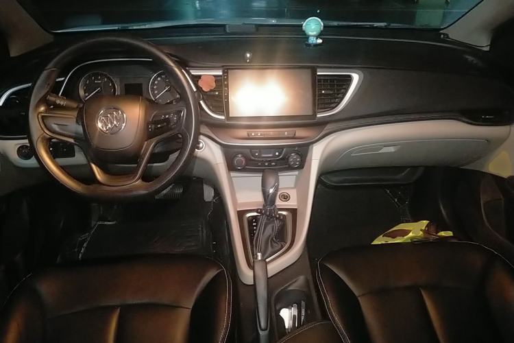 Used Buick GT 2017 15N Automatic Entry-Level Trim Center Console