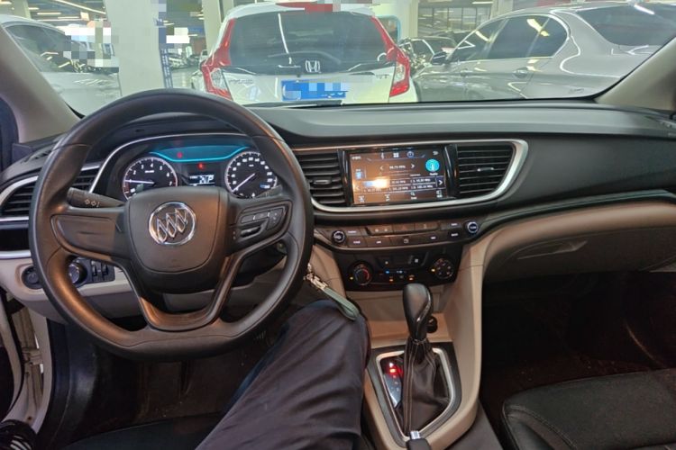 Used Buick GT 2017 15N Automatic Entry-Level Trim Center Console