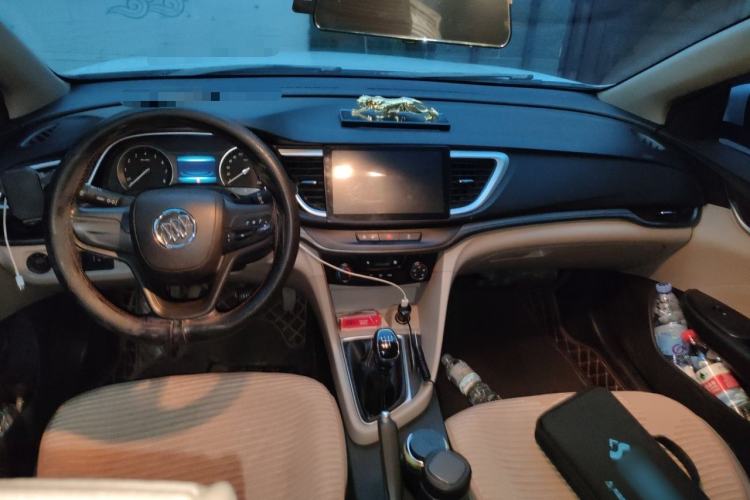 Used Buick GT 2017 15N Manual Elite Version Center Console