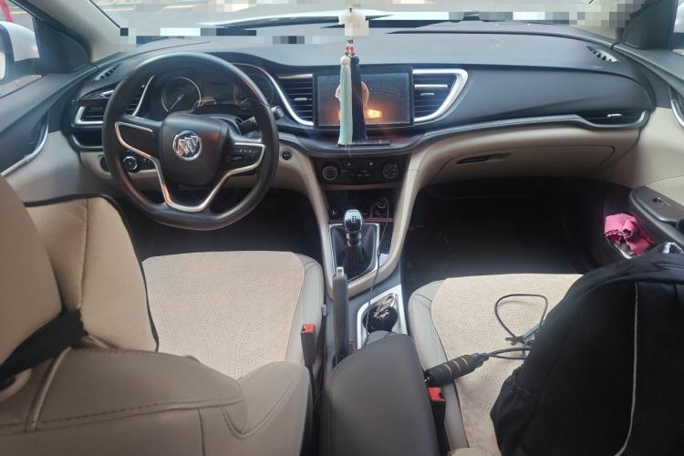 Used Buick GT 2017 15N Manual Elite Version Center Console