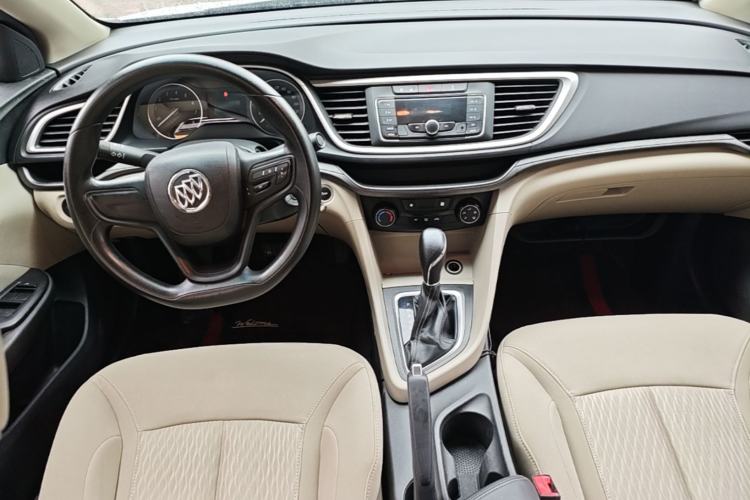 Used Buick GT 2017 15N Automatic Entry-Level Trim Center Console