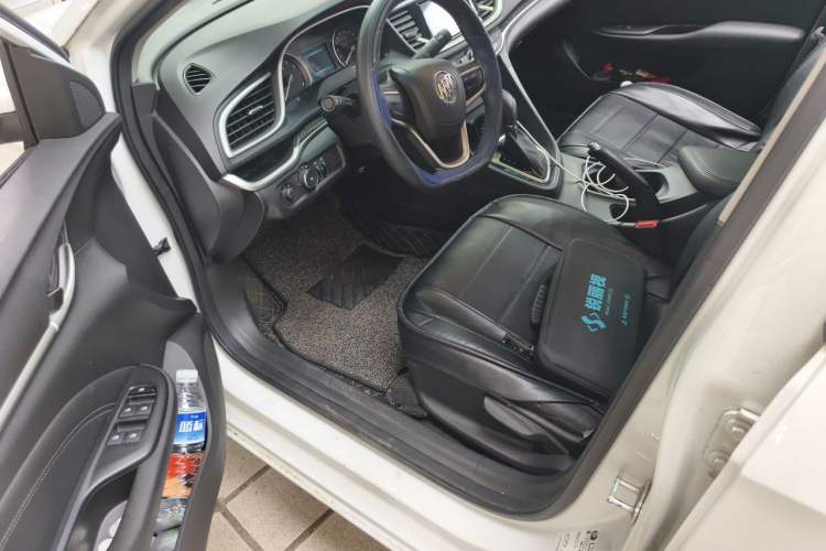 Used Buick GT 2017 15N Automatic Deluxe Edition Driver Seat