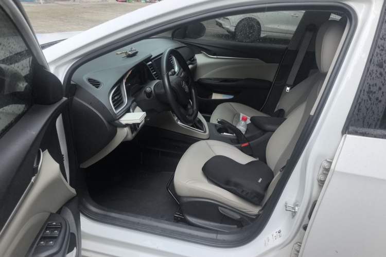 Used Buick GT 2017 15N Automatic Elite Version Driver Seat