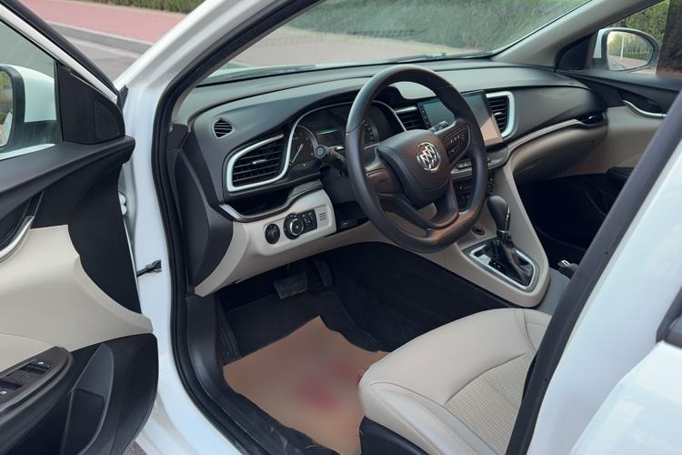 Used Buick GT 2017 15N Automatic Elite Version Driver Seat