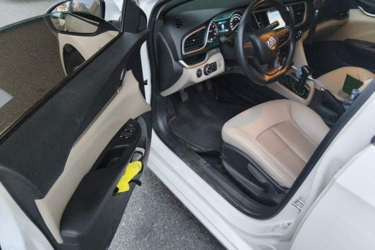 Used Buick GT 2017 15N Manual Elite Version Driver Seat