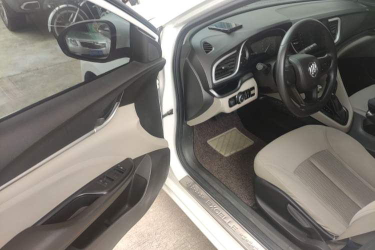 Used Buick GT 2017 15N Automatic Entry-Level Trim Driver Seat