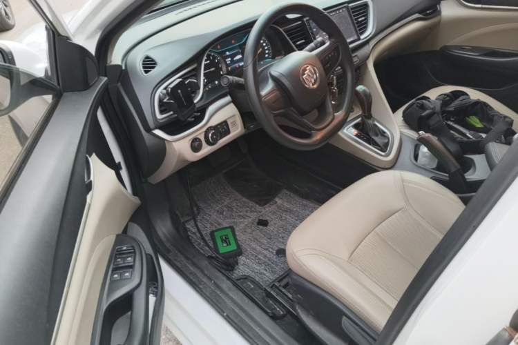Used Buick GT 2017 15N Automatic Elite Version Driver Seat