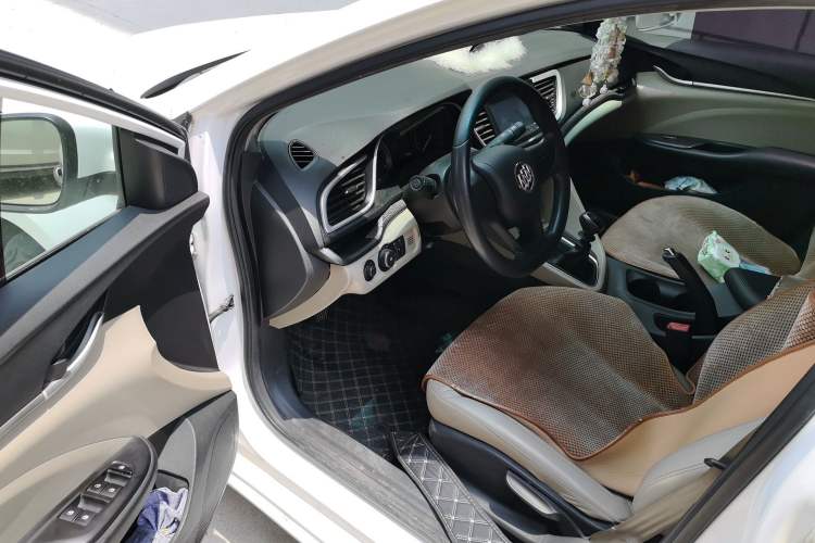Used Buick GT 2017 15N Manual Elite Version Driver Seat