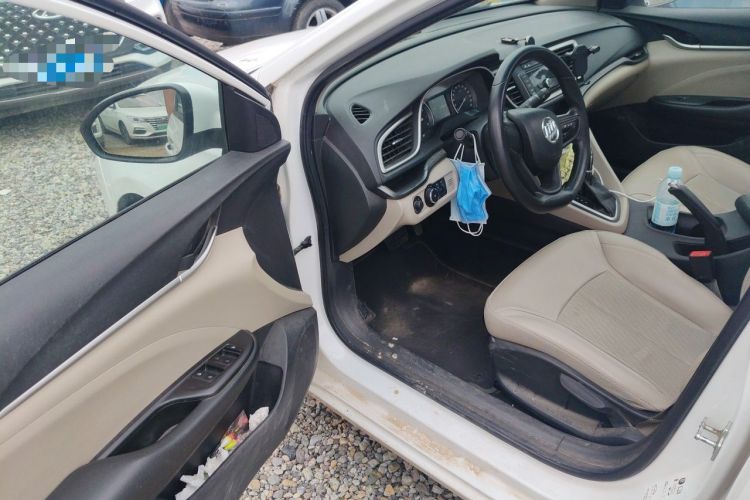 Used Buick GT 2017 15N Automatic Elite Version Driver Seat