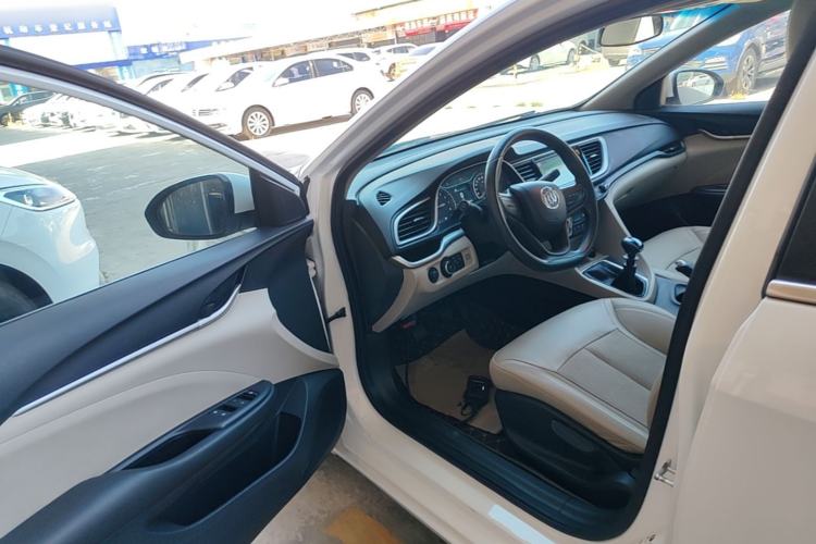 Used Buick GT 2017 15N Manual Elite Version Driver Seat