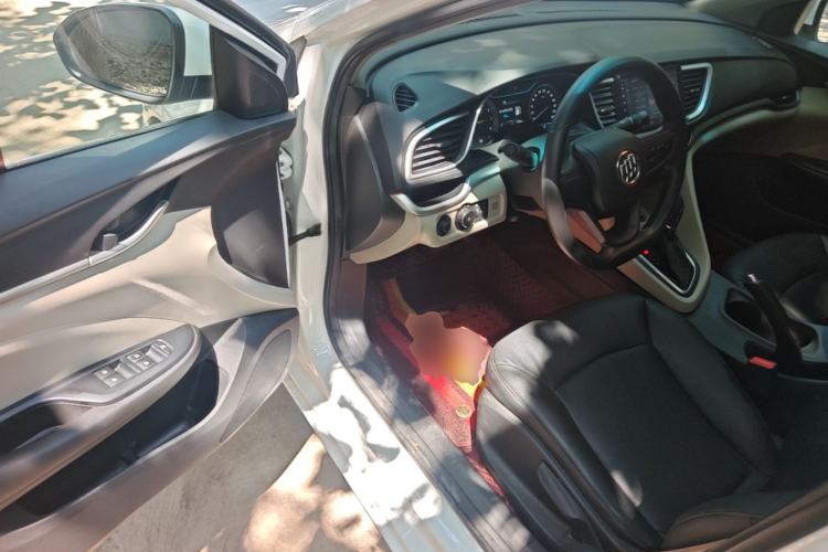 Used Buick GT 2017 15N Automatic Elite Version Driver Seat
