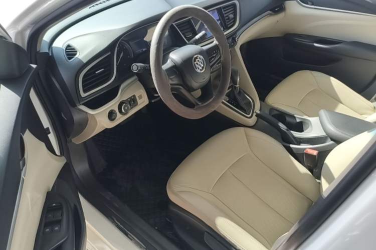 Used Buick GT 2017 15N Automatic Elite Version Driver Seat