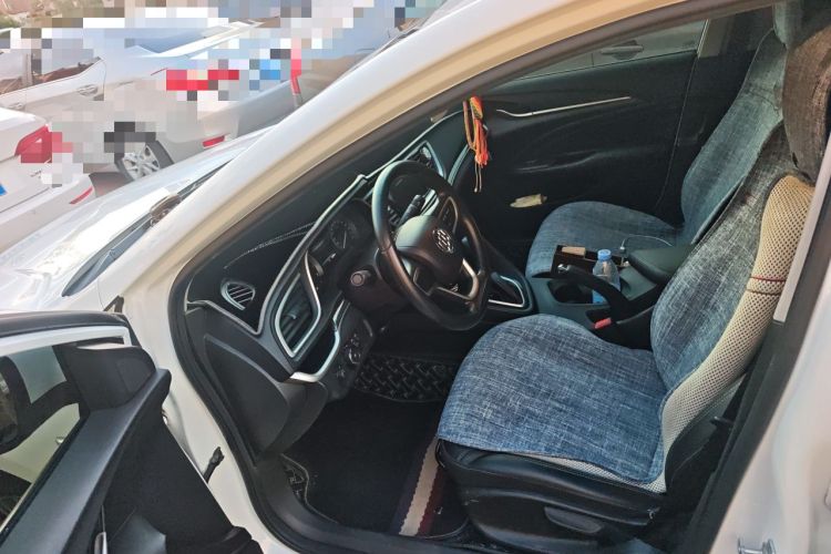Used Buick GT 2017 15N Automatic Deluxe Edition Driver Seat