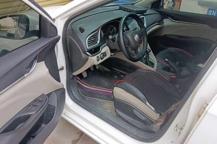 Used Buick GT 2017 15N Manual Entry-Level Trim Driver Seat