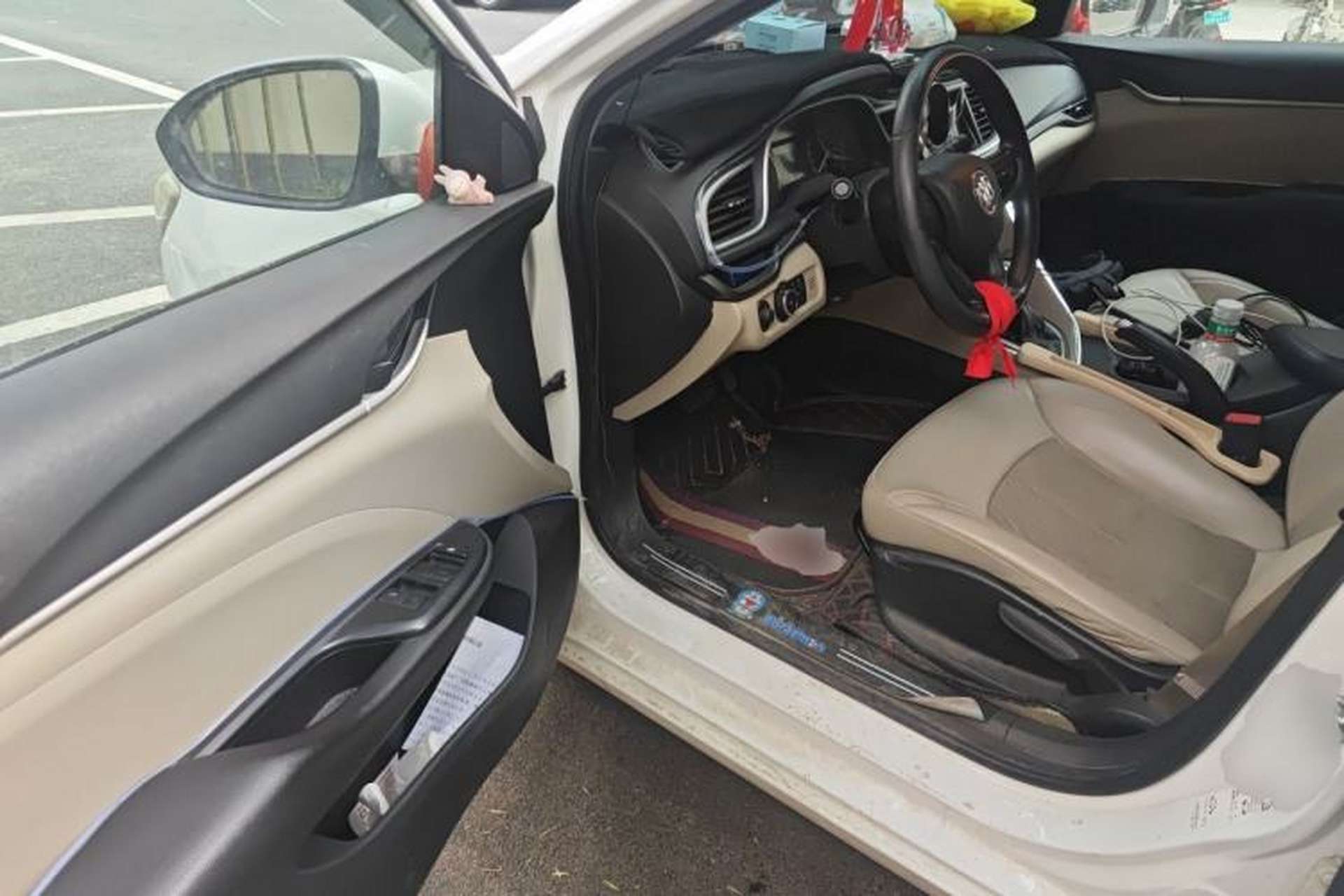 Used Buick GT 2017 15N Automatic Elite Version Driver Seat