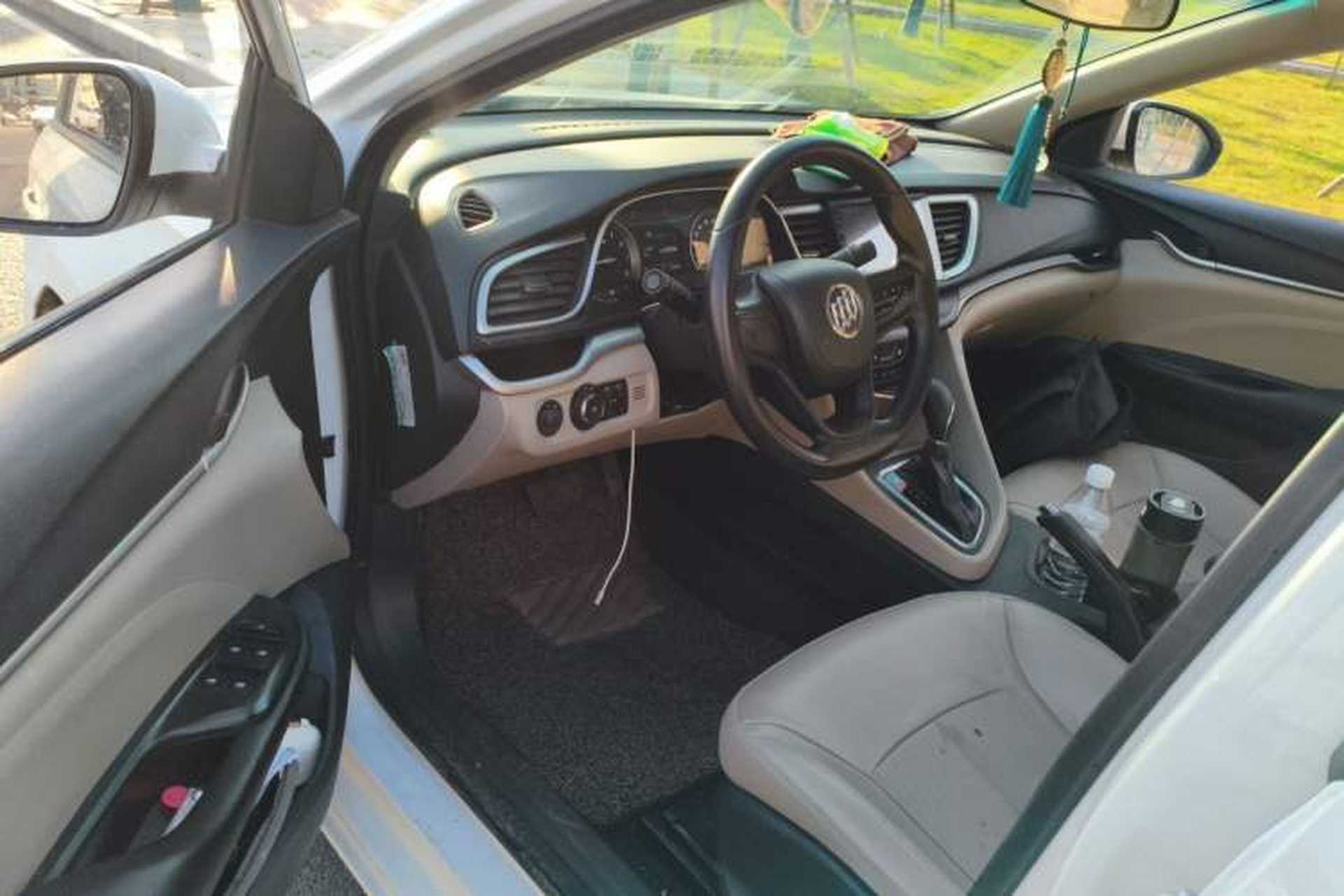 Used Buick GT 2017 15N Automatic Elite Version Driver Seat