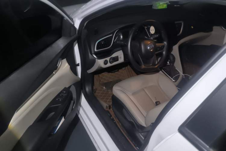 Used Buick GT 2017 15N Automatic Elite Version Driver Seat