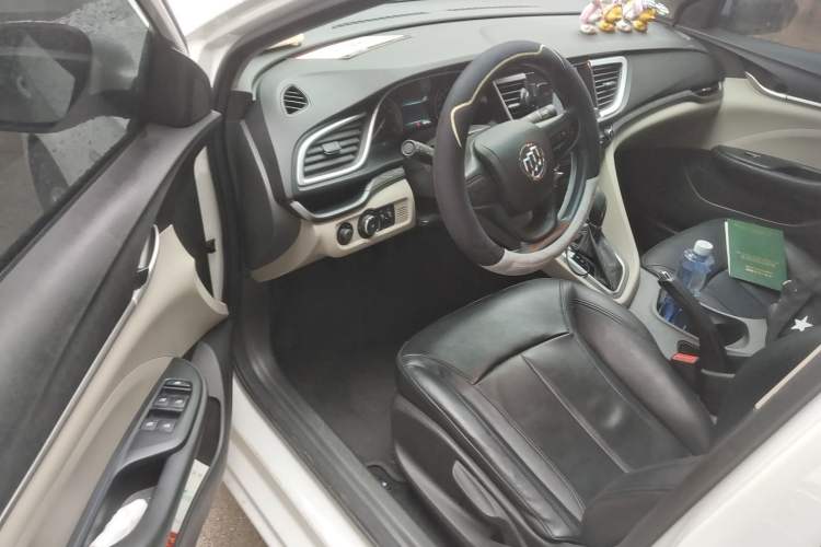 Used Buick GT 2017 15N Automatic Elite Version Driver Seat