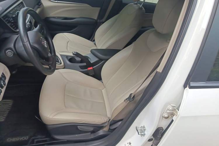 Used Buick GT 2017 15N Automatic Elite Version Driver Seat