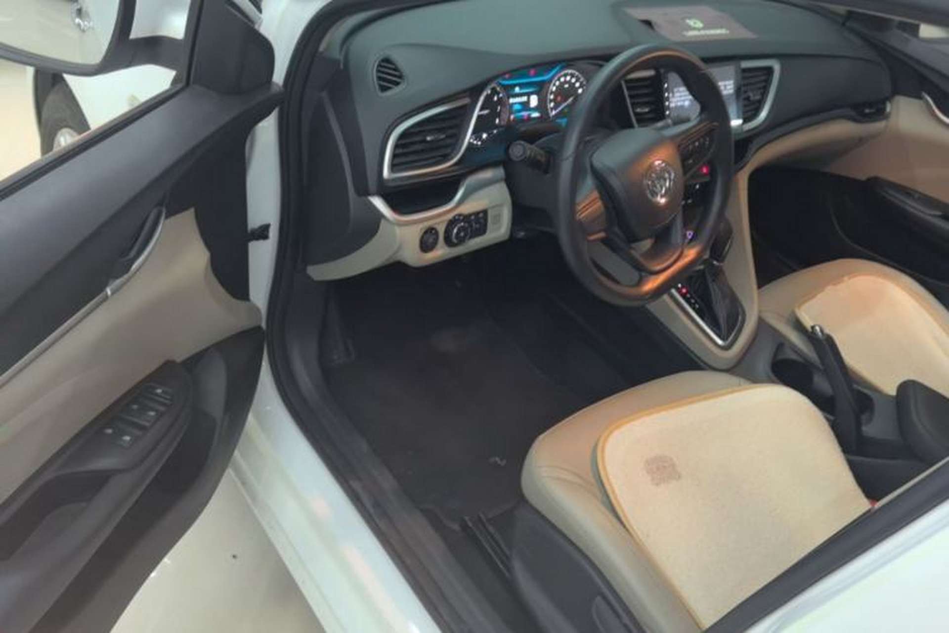 Used Buick GT 2017 15N Automatic Elite Version Driver Seat