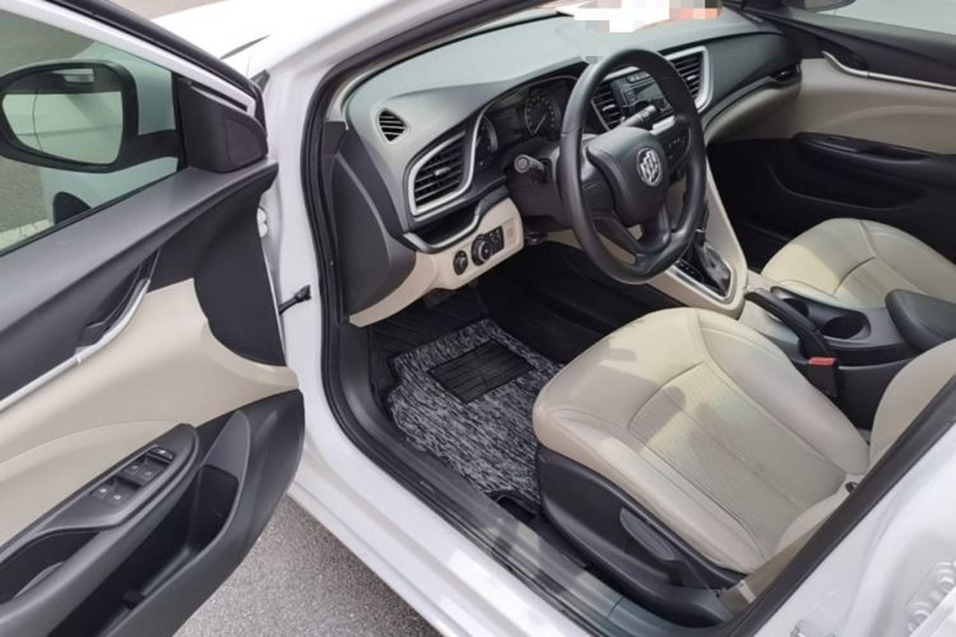 Used Buick GT 2017 15N Automatic Elite Version Driver Seat