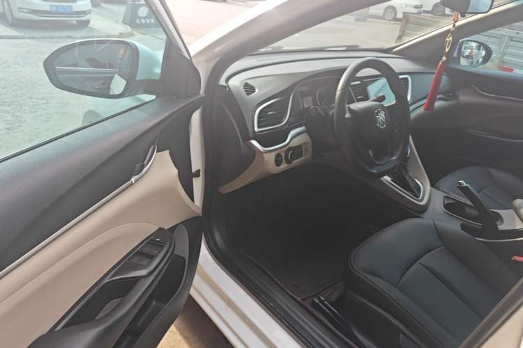 Used Buick GT 2017 15N Automatic Entry-Level Trim Driver Seat