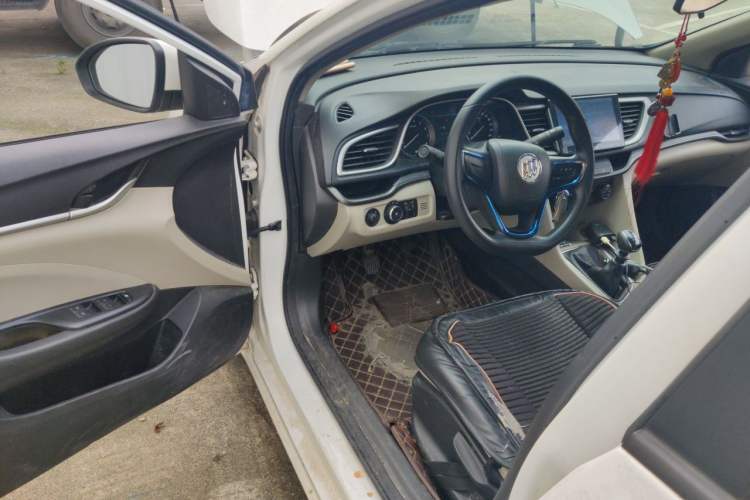 Used Buick GT 2017 15N Manual Entry-Level Trim Driver Seat