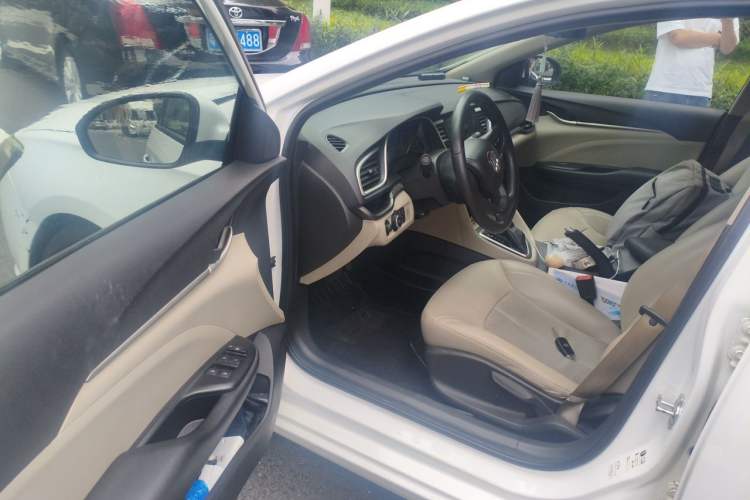 Used Buick GT 2017 15N Automatic Elite Version Driver Seat