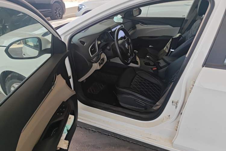 Used Buick GT 2017 15N Manual Entry-Level Trim Driver Seat