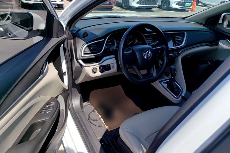 Used Buick GT 2017 15N Automatic Elite Version Driver Seat