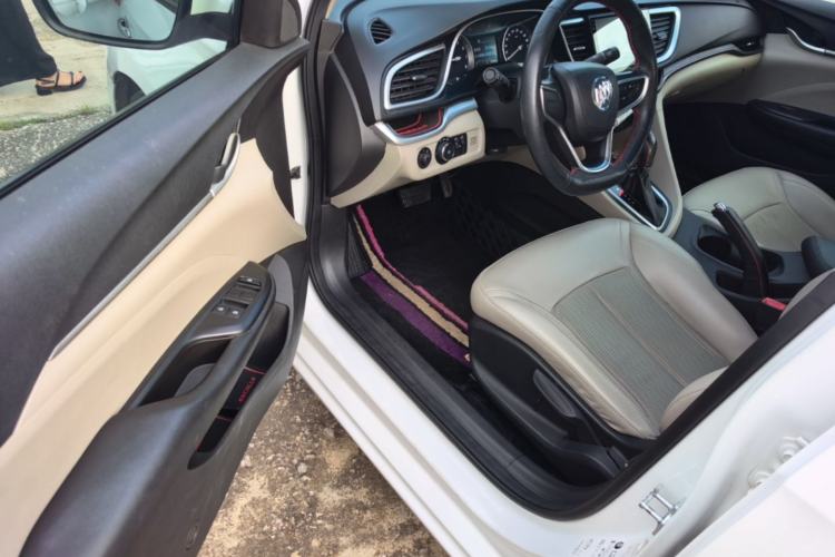 Used Buick GT 2017 15N Automatic Elite Version Driver Seat