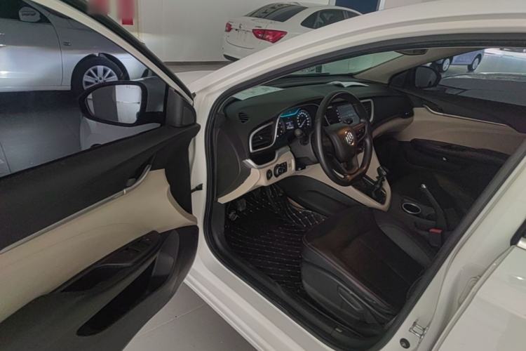 Used Buick GT 2017 15N Manual Entry-Level Trim Driver Seat