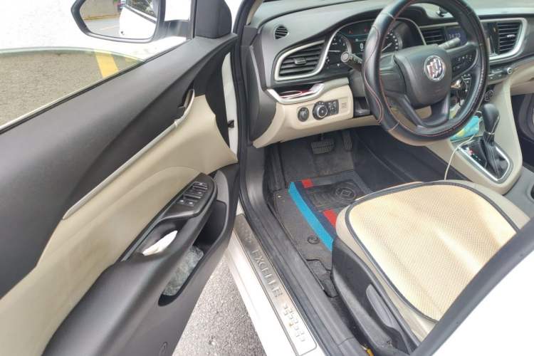 Used Buick GT 2017 15N Automatic Elite Version Driver Seat