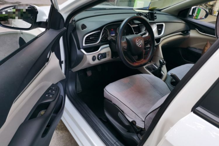Used Buick GT 2017 15N Manual Entry-Level Trim Driver Seat