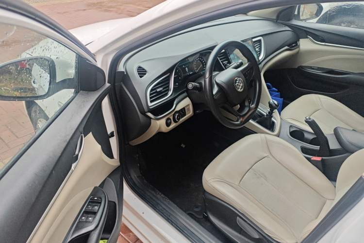 Used Buick GT 2017 15N Manual Elite Version Driver Seat