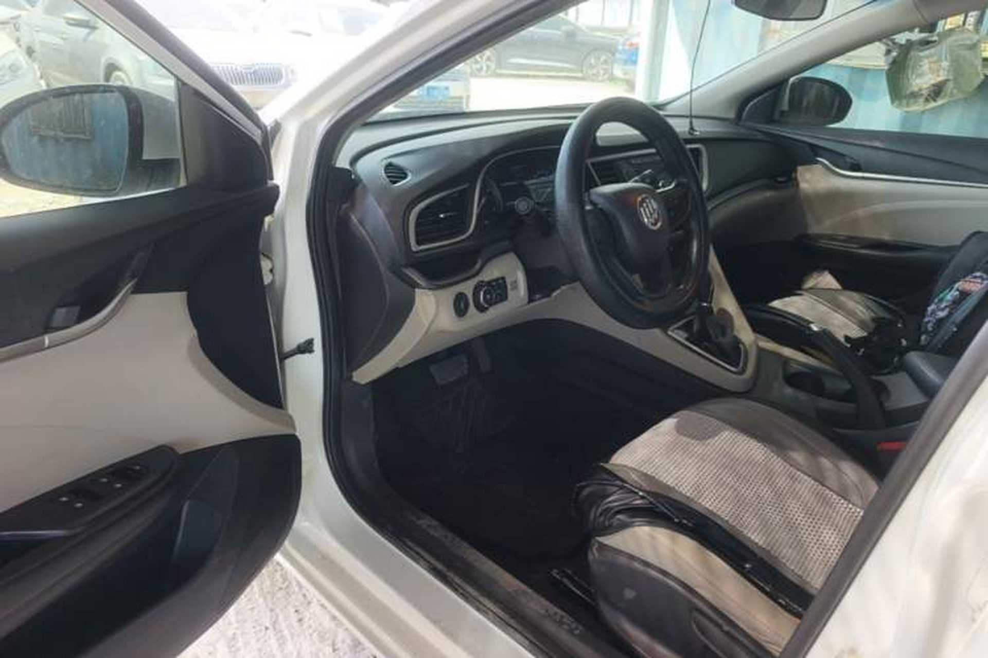 Used Buick GT 2017 15N Automatic Elite Version Driver Seat