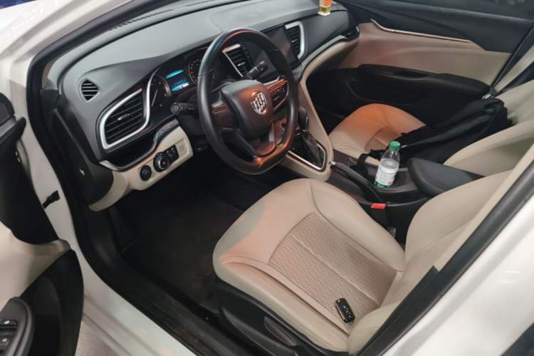 Used Buick GT 2017 15N Automatic Elite Version Driver Seat