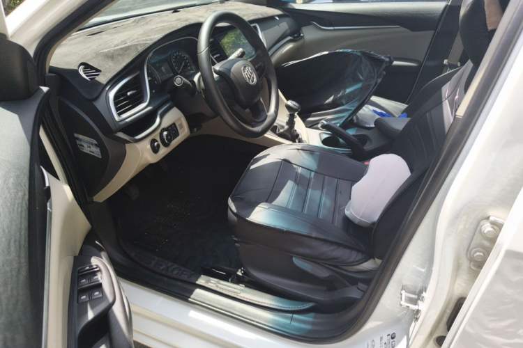 Used Buick GT 2017 15N Manual Elite Version Driver Seat